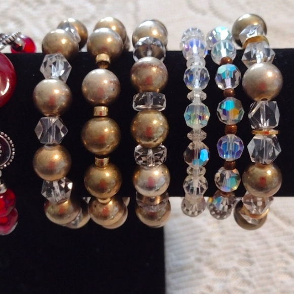 12 REPURPOSED HANDMADE Vintage, Glass, Metal Beaded Stretch Bracelets!! - Picture 3 of 6